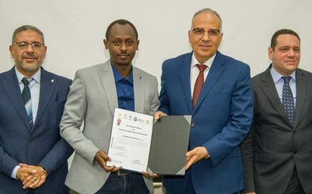 وزير الري يسلم 24 متدربا إفريقيا شهادات إتمام دورة تدريبية في "هندسة هيدروليكا أحواض الأنهار"