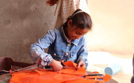 بناء جيل مبادره تطلقها مؤسسه الشجره لتعلم تصنيع فوانيس رمضان وإستخدام البلاستيك وإعاده تدويره