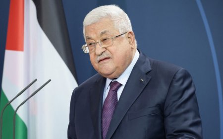 الرئيس الفلسطيني يكلف الدكتور محمد مصطفى بتشكيل الحكومة الـ19
