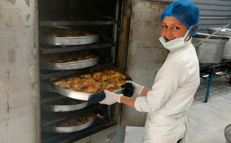 "علي حسين "أصغر شيف في مصر: أتمنى أن أكون أشهر "طباخ" في العالم