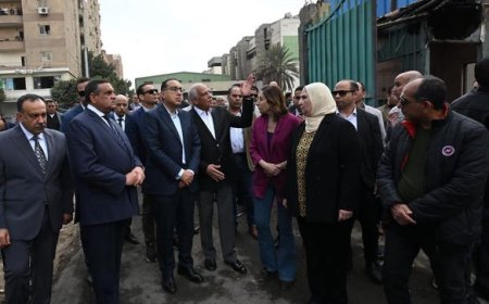 وزيرة التضامن الاجتماعي توجه بصرف إعانة فورية للأسر المضارة من حريق العمرانية وتنسق مع محافظ الجيزة