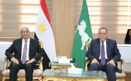 وزير التربية والتعليم ومحافظ الشرقية يعقدان اجتماعًا مع مديرى الإدارات التعليمية بالمحافظة
