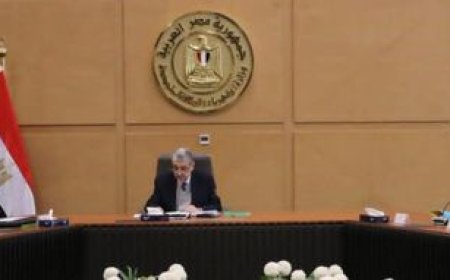وزير الكهرباء والطاقة المتجددة يترأس مجلس إدارة هيئة الطاقة الجديدة