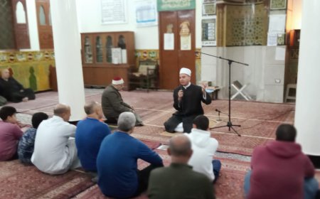 الاعتكاف سنة خلال العشر الأواخر وواجب إذا كان منذورا.. خلال ندوة بكفر الشيخ