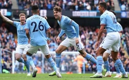 مانشستر سيتي يكتسح كريستال بالاس ويعتلي قمة الدوري