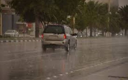 أمطار غزيرة على مركز الرياض  وقراها