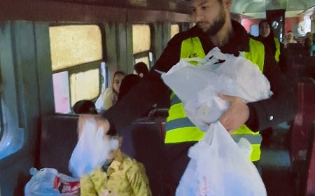 فطار فى القطار 