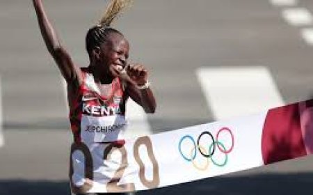 "جبشيرشير" تفوز بلقب فئة السيدات في ماراثون لندن برقم قياسي عالمي