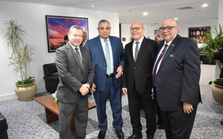 رئيس جامعة كفر الشيخ يشارك في اجتماع المجلس الأعلى للجامعات والمنعقد بالجامعة المصرية اليابانية للعلوم والتكنولوجيا