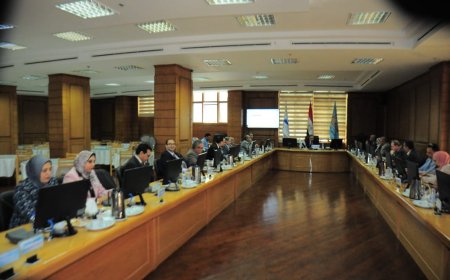خلال أنعقاد مجلس الجامعة: رئيس جامعة كفر الشيخ يؤكد على سرعة إعلان الكليات لجداول الامتحانات قبل موعدها بفترة كافية