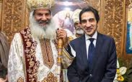 بسام راضي ينقل تهنئة الرئيس السيسي للجالية القبطية في إيطاليا خلال حضور قداس عيد القيامة