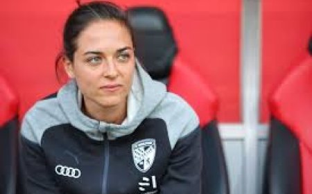 أول سيدة تتولى تدريب فريق رجال ألماني لكرة القدم تحتفل بمباراتها الأولى