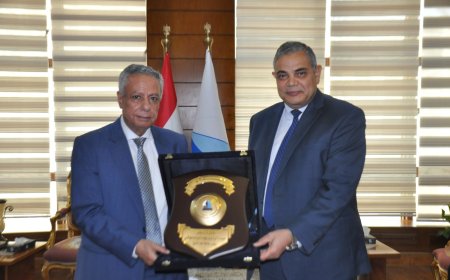 رئيس جامعة كفر الشيخ يترأس لجنة اختيار عميد كلية الهندسة بالجامعة