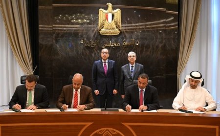 رئيس الوزراء يشهد توقيع محضر استلام الأرض لتنفيذ مشروع لإنتاج الكهرباء من طاقة الرياح غرب سوهاج