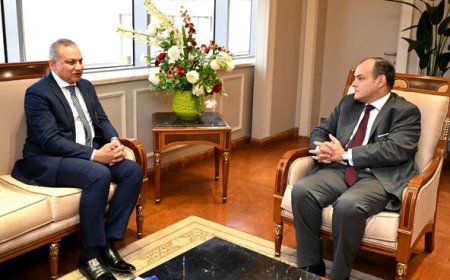 وزير التجارة والصناعة يبحث مع رئيس صندوق التنمية الحضرية سبل تحقيق التنمية الصناعية