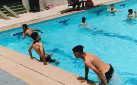 إقبال المواطنين يتزايد على حمامات السباحة  هرباً من درجات الحرارة المرتفعة بمراكز الشباب والأندية ضمن فاعليات مبادرة "العيد أحلى" بكفر الشيخ 