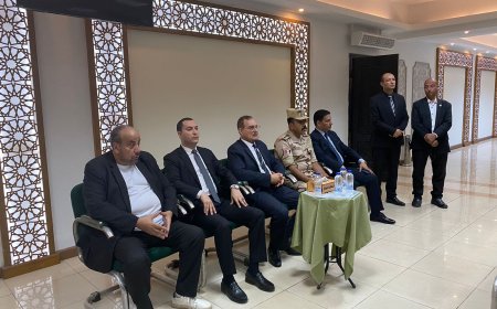 محافظ كفرالشيخ ونائبه والقيادات التنفيذية يؤدون واجب العزاء فى السكرتير العام للمحافظة