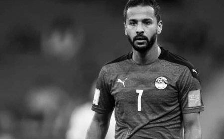 قوات الأمن تمنع الأهالي من فتح قبر أحمد رفعت