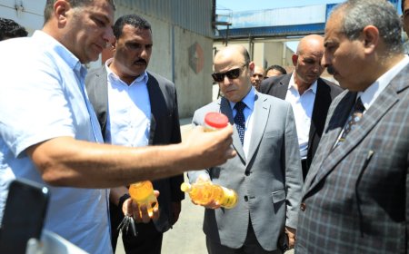 ‏محافظ كفرالشيخ في المنطقة الصناعية بمطوبس : التشجيع علي العمل والإنتاج وتوفير فرص العمل 