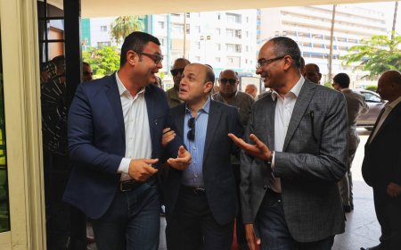 ‏محافظ كفر الشيخ يستقبل وزير الإسكان والمرافق والمجتمعات العمرانية لتفقد عدد من المشروعات بالمحافظة