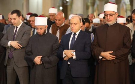 مفتي الجمهورية ووزير الاوقاف ومحافظ كفرالشيخ يؤدون صلاة الجمعة بمدينة دسوق بمناسبة العيد القومي للمحافظة