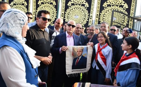 وزير الشباب والرياضة ومحافظ كفرالشيخ يفتتحان الملعب القانوني بمركز شباب بلطيم