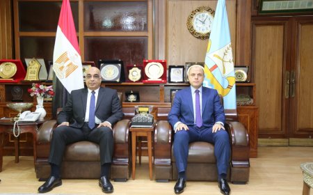 محافظ كفرالشيخ يستقبل وزير العدل بديوان عام المحافظة لبحث عددًا من الملفات والتنسيق المشترك