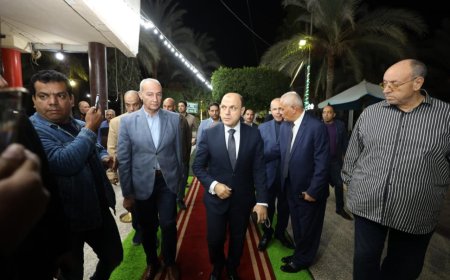 محافظ كفرالشيخ يؤدي واجب العزاء فى وفاة اللاعب «محمد شوقي» بنادي كفرالشيخ الرياضي