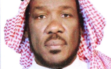 برناوى يدعو عنتر الى معرض الكتاب 