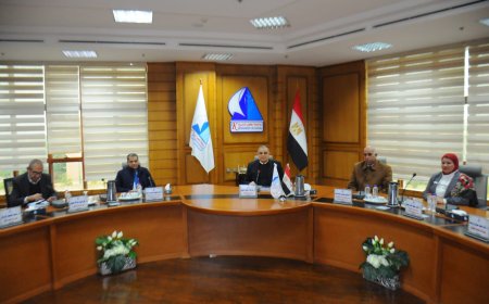 أبرز إنجازات قطاعات جامعة كفرالشيخ أمام مجلس الجامعة 