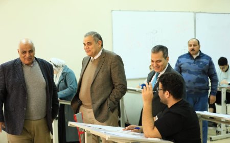 رئيس جامعة كفرالشيخ يتفقد سير امتحانات الفصل الدراسى الأول 