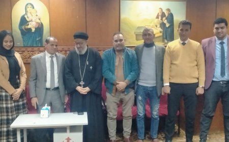 وفود أعضاء إتحاد شباب كفر الشيخ يقدمون الورود لتهنئة الأخوة الأقباط بالكنائس .. عيد الميلاد المجيد