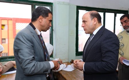 محافظ كفرالشيخ يطمئن على سير امتحانات النقل للمرحلة الثانوية بمدرسة عزت الشافعي الثانوية .. الفصل الدراسي الأول للعام 2024-2025