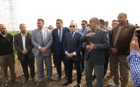 محافظ كفرالشيخ يتفقد المزرعة البحثية وبرنامج بحوث القمح بـ “سخا” ويتعرف على الأصناف الجديدة عالية الإنتاجية المقاومة للجفاف والأمراض النباتية