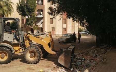 استمرار تكثيف أعمال النظافة والإنارة العامة بمدينة المستقبل