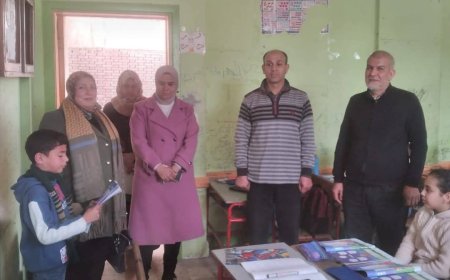 وكيلة إدارة قلين التعليمية بكفرالشيخ «تتفقد» المدارس 