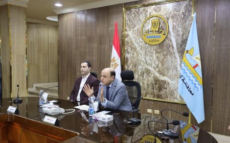 محافظ كفرالشيخ يناقش محاور تطوير مدينة فوة: مؤكداً أهمية التراث وتعزيز السياحة