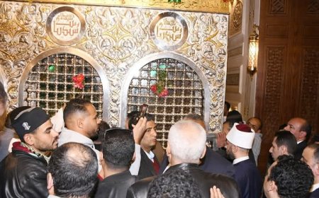 وزير الأوقاف «يتفقد» مسجد السيدة زينب رضي الله عنها