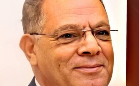 رواد المساجد ورواد المقاھى