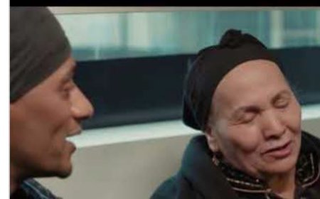 محمد رمضان يساعد سيدة مسنة على استعادة بصرها في برنامجه 