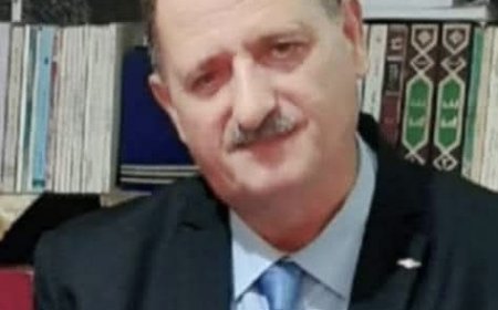 الدكتور جمال مرسى يكتب"بين حداثة الفكر... وحداثة أدوات الشعر"