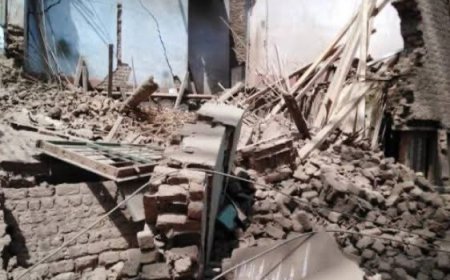 إصابة شخص في انهيار منزل قديم بقرية الدوير بأسيوط