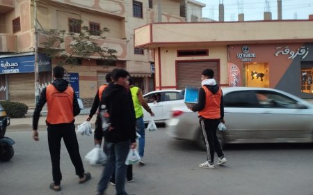 احباب الله يشاركون في توزيع وجبات إفطار صائم