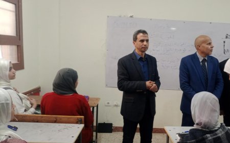وكيل تعليم كفر الشيخ يتفقد المدارس ويتابع الإختبارات الشهرية