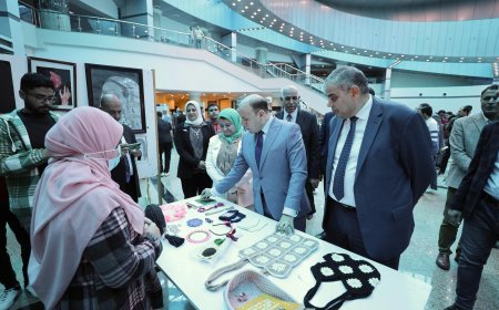 محافظ كفر الشيخ يفتتح المعرض العلمي البيئي بالجامعة ويشيد بابتكارات الطلاب المشاركين