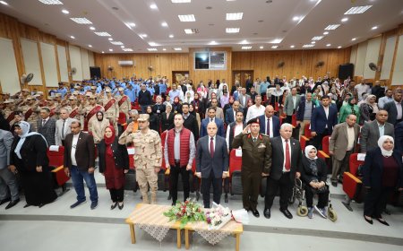 محافظ كفرالشيخ وقيادات المحافظه يحتفلون بيوم الشهيد