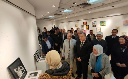 اتحاد شباب كفر الشيخ يفتتح معرض الفنون بمبادرة "العيلة" في احتفالية عيد الأم