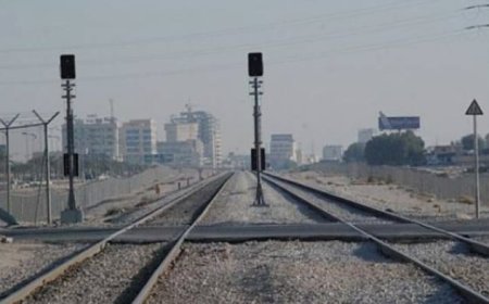 السكك الحديدية تحذر من المعابر غير الشرعية علي القضبان  
