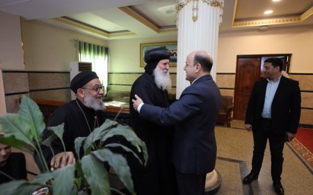 محافظ كفرالشيخ يستقبل وفد الكنيسة للتهنئة بعيد الفطر المبارك