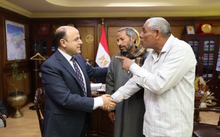 محافظ كفرالشيخ يستجيب لـ 466 مزارعًا بسيدى سالم